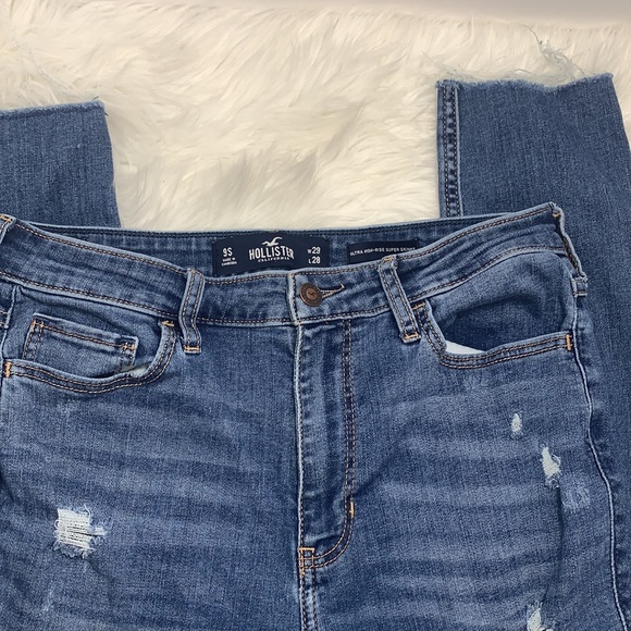 Hollister Ultra high rise jeans 9S - Picture 3 of 5